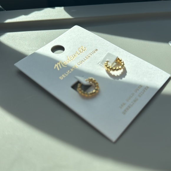 NWT Madewell Delicate Collection Demi-Fine 14k Puffed Huggie Hoop Earrings - Picture 3 of 5